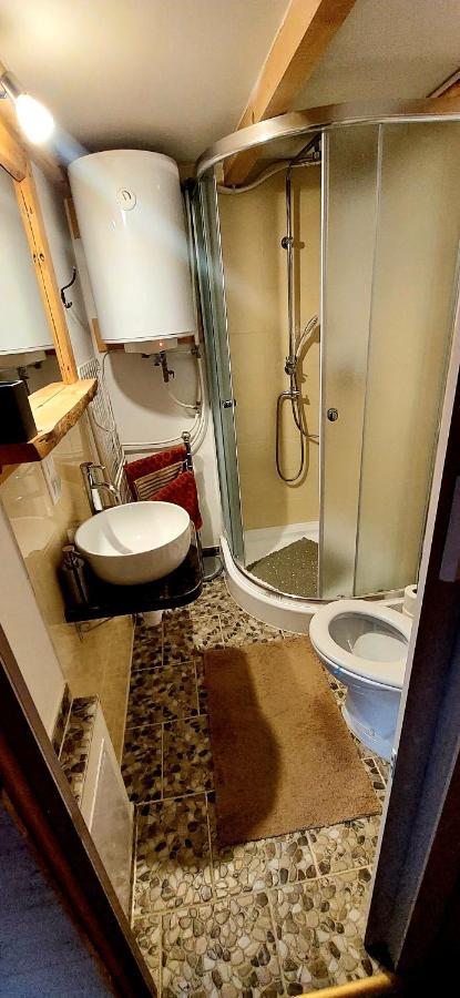 فيلا Tiny House Lavender Podturen المظهر الخارجي الصورة